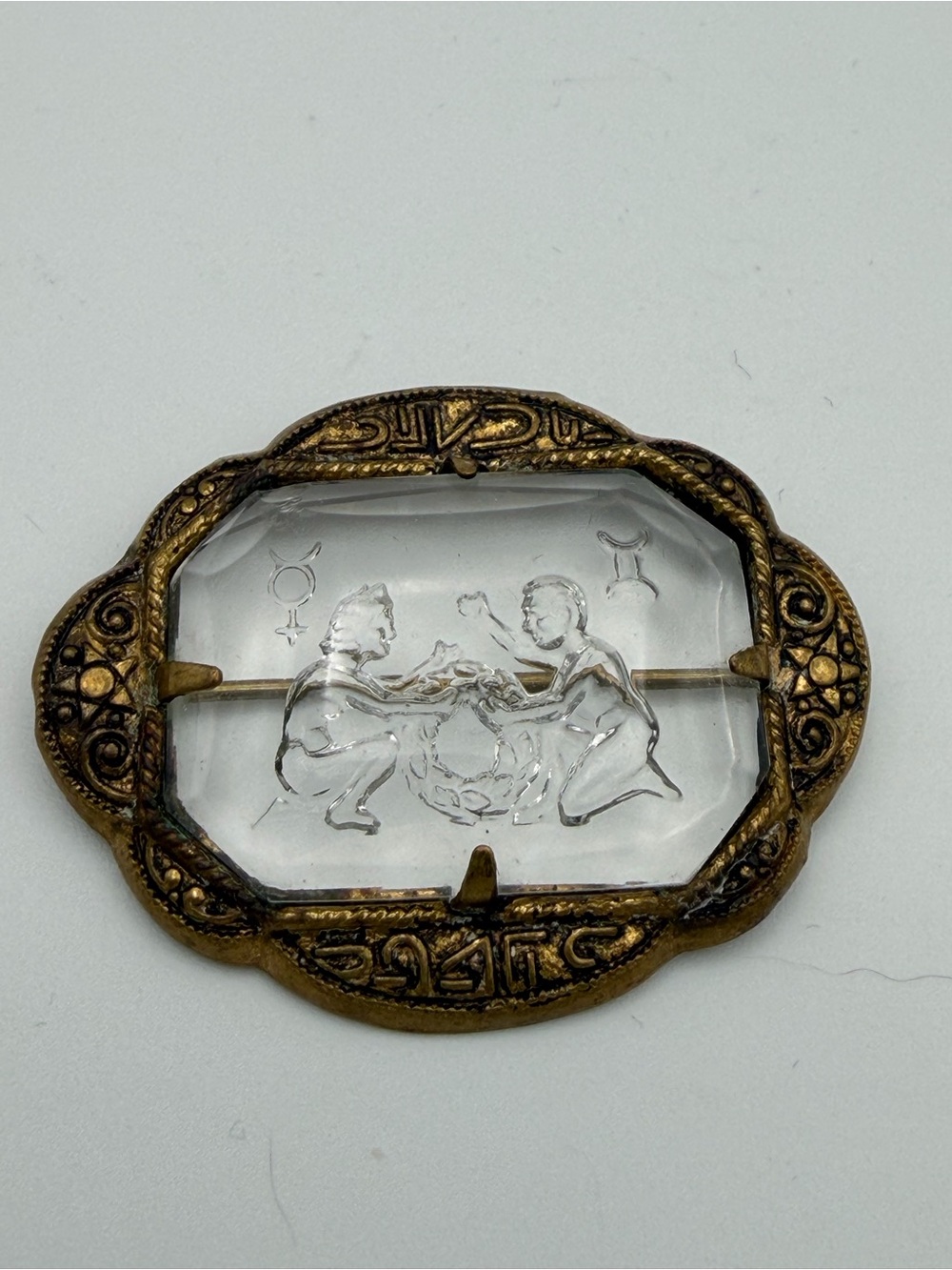 Vintage Czech Glass Reverse Intaglio Gemini Zodiac Brooch Pin Filigree Gold Tone